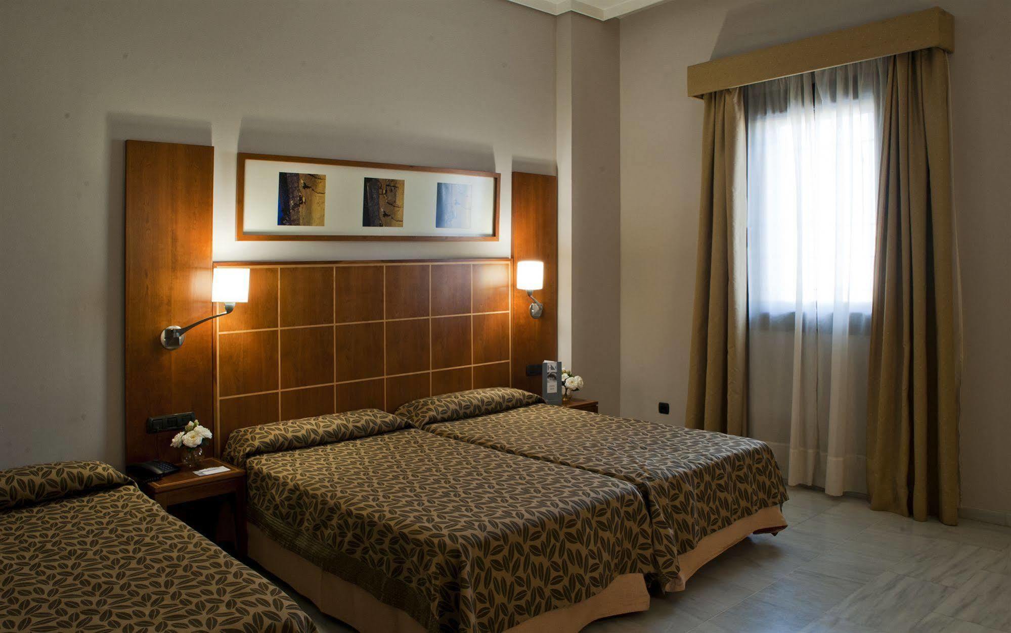 Exe Ciudad De Cordoba Hotel Room photo